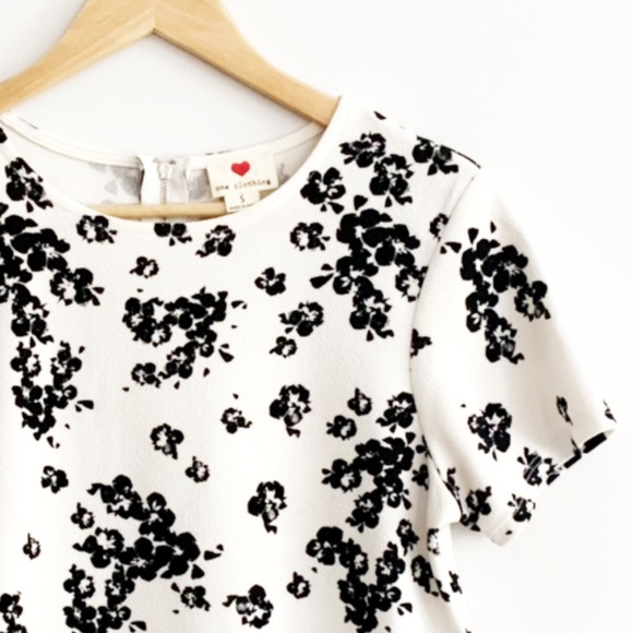 One Clothing White & Black Floral Crop Shirt - Picture 7 of 7